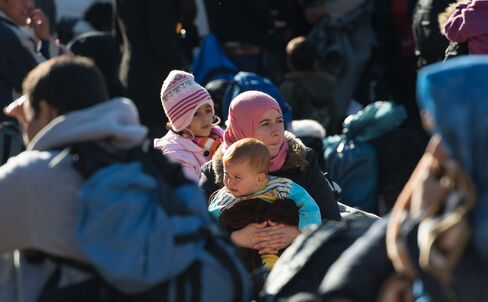 Refugees arrive at German/Austrian border