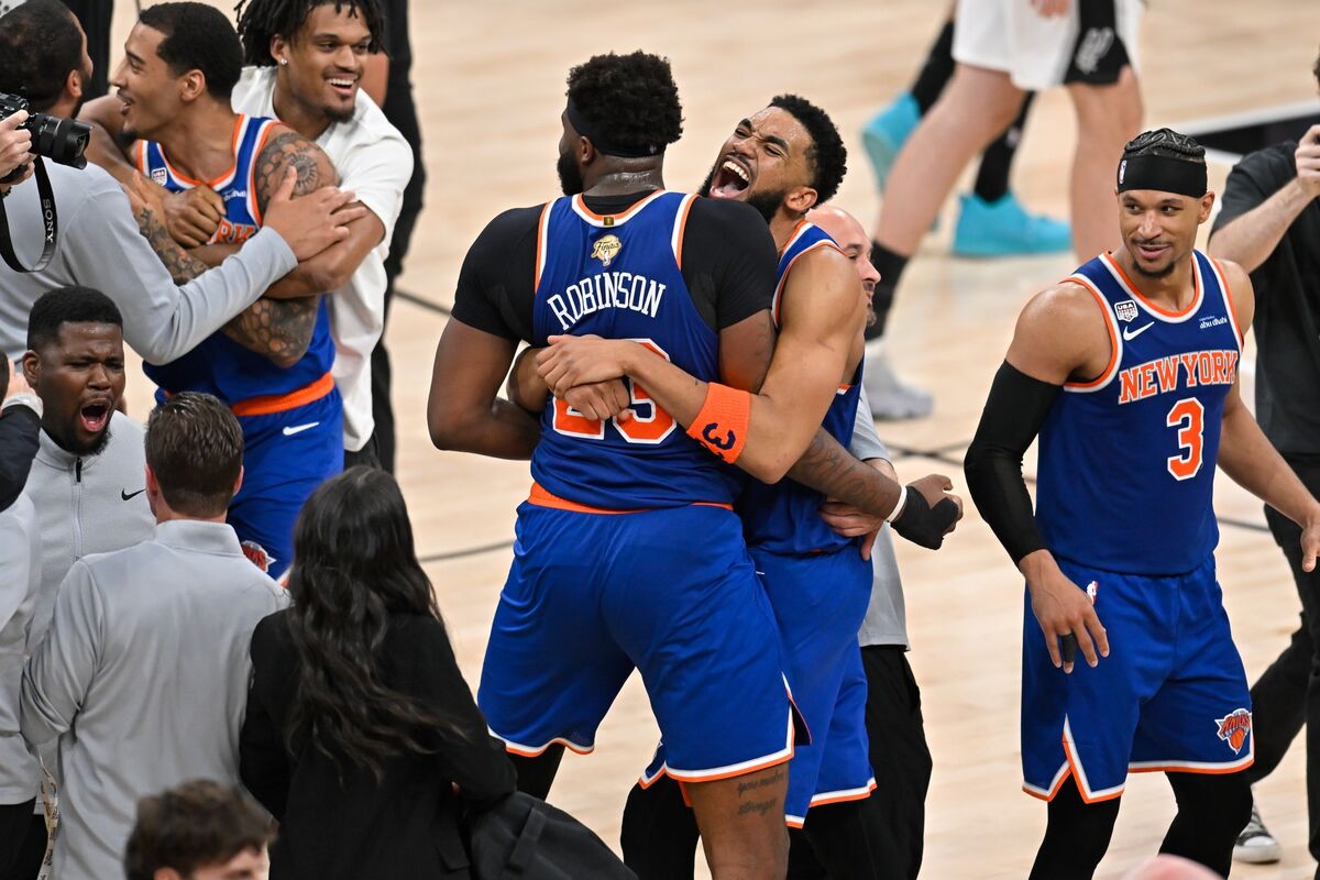 Knicks Triumph, Giving Tortured Fans First NBA Title in 53 Years