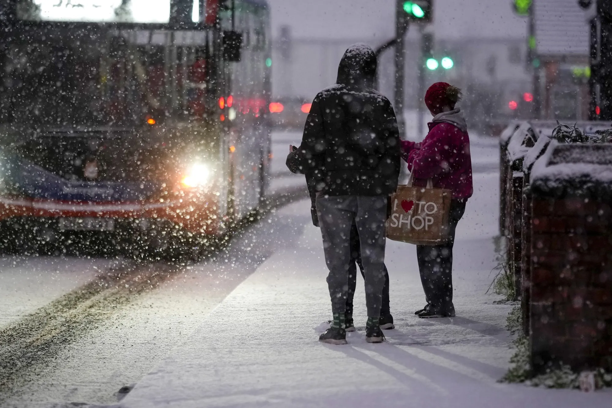 ICY Conditions Grip NYC After Snow Storm, Freezing Temps Expected all week