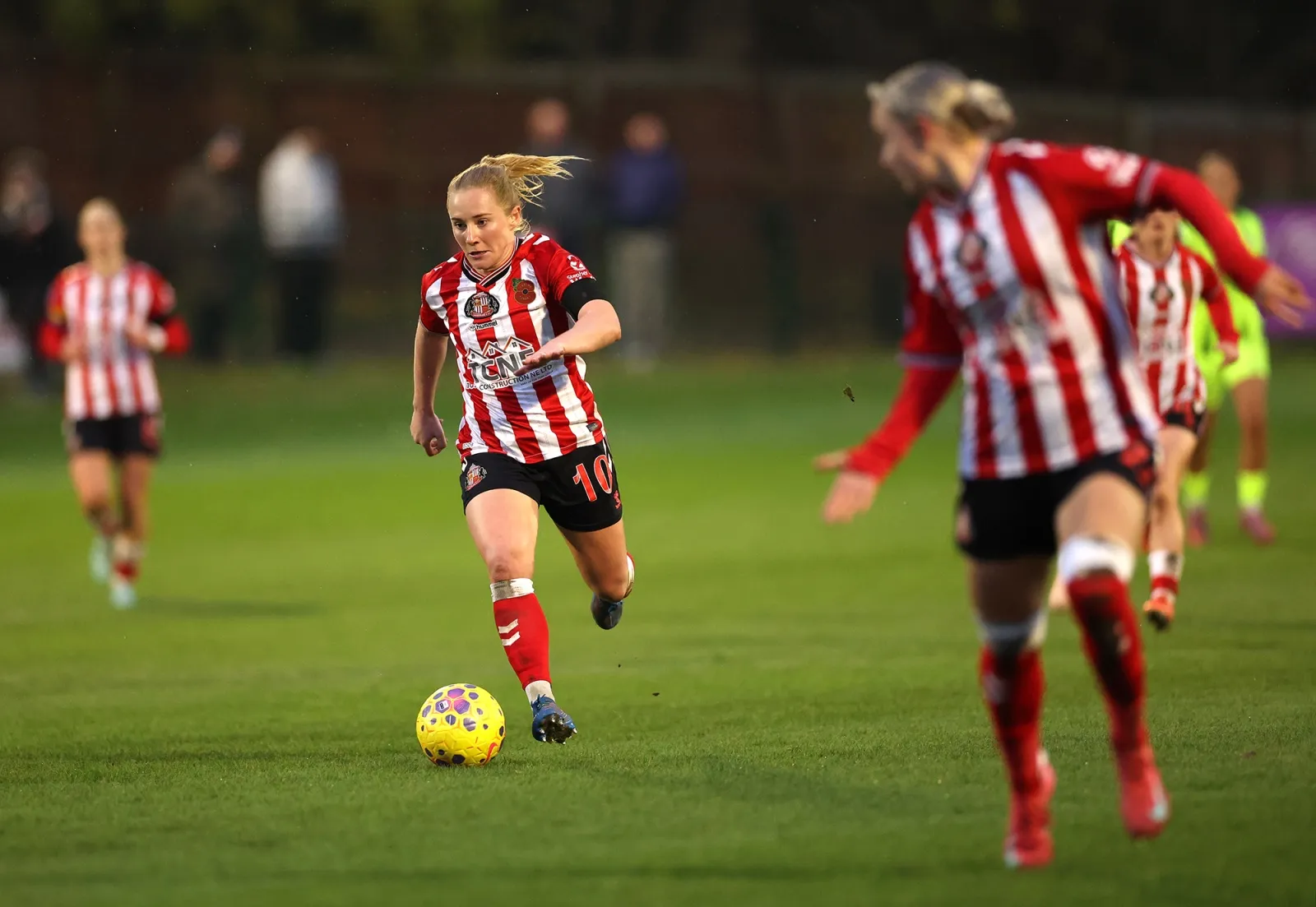 Sunderland player Katie Kitching on the ball during a match against Portsmouth at Eppleton Colliery Welfare Ground&nbsp;in Hetton-le-Hole, England on Nov. 9.&nbsp;