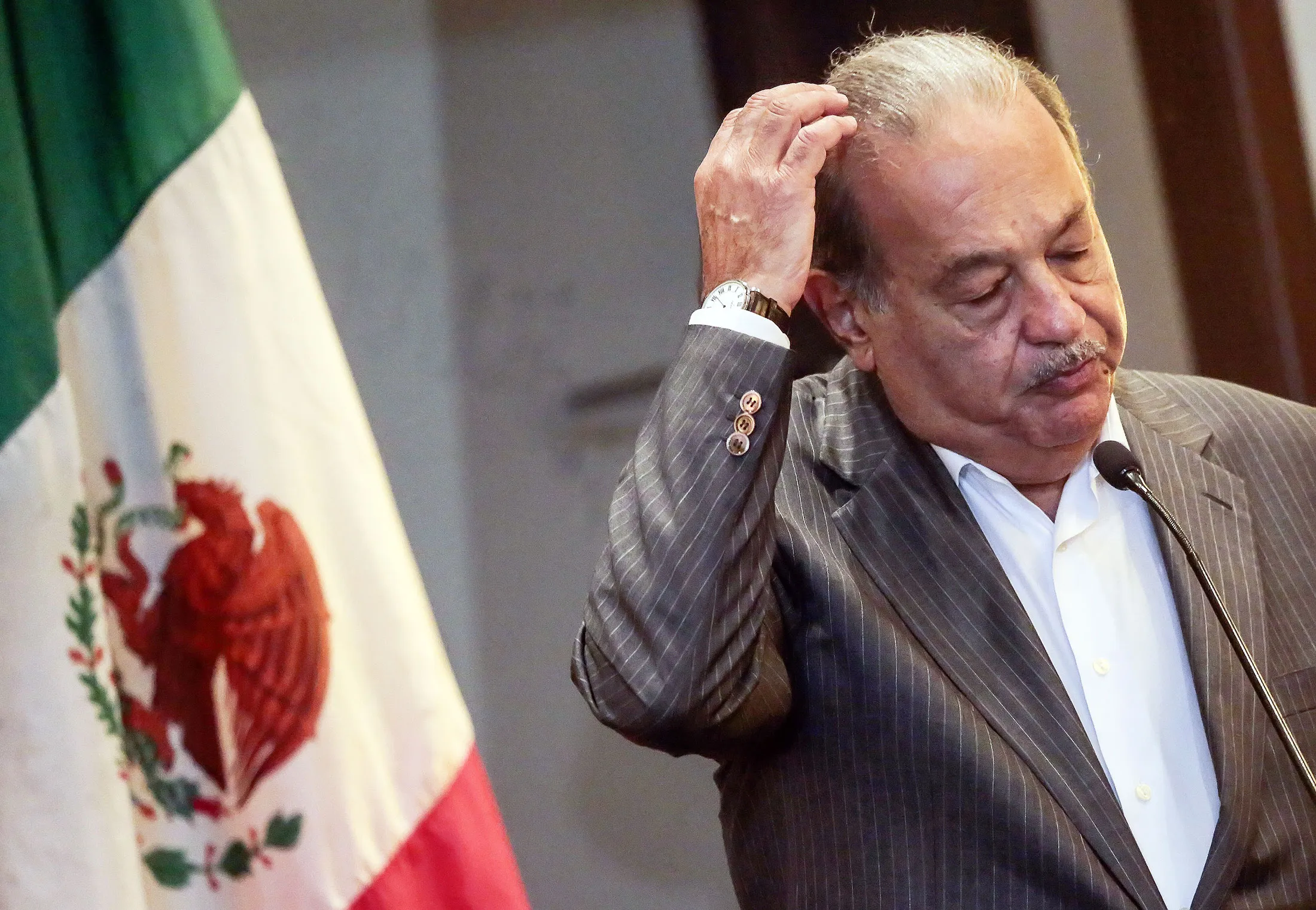 Carlos Slim.
