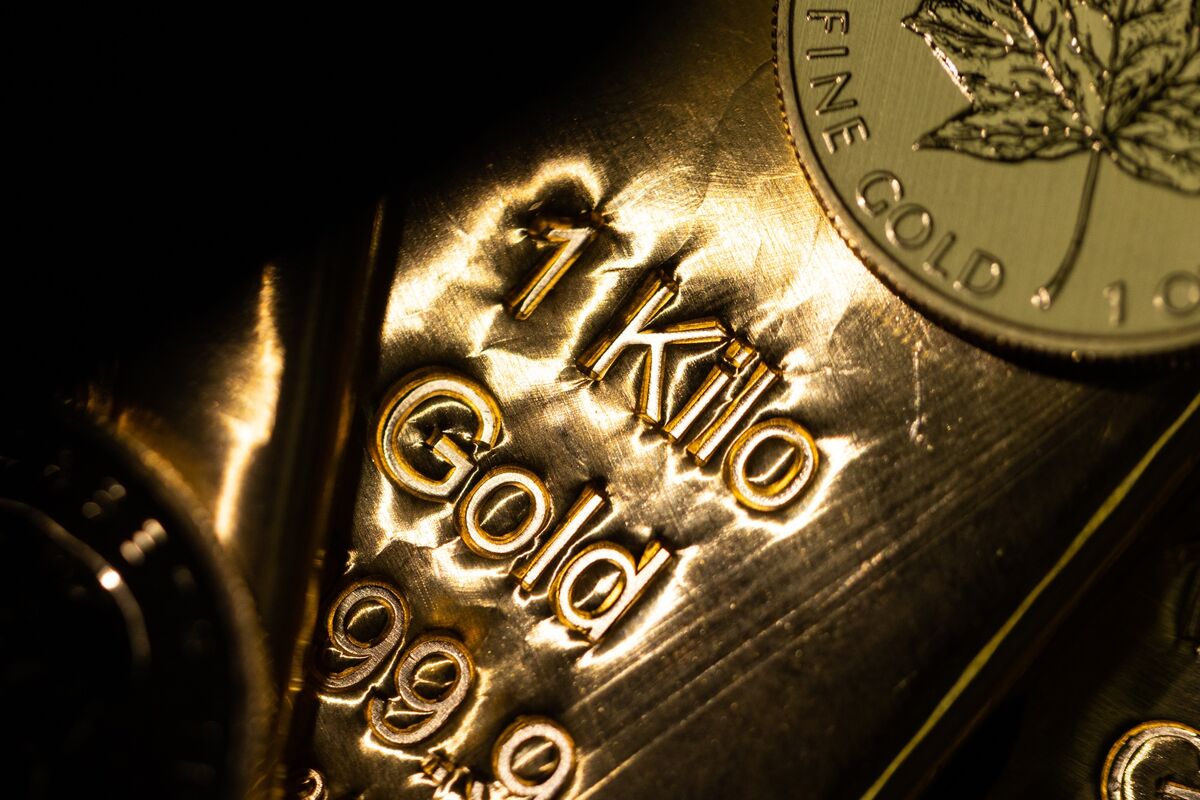 Gold Heads for Weekly Loss After Report Shows US Inflation Surge