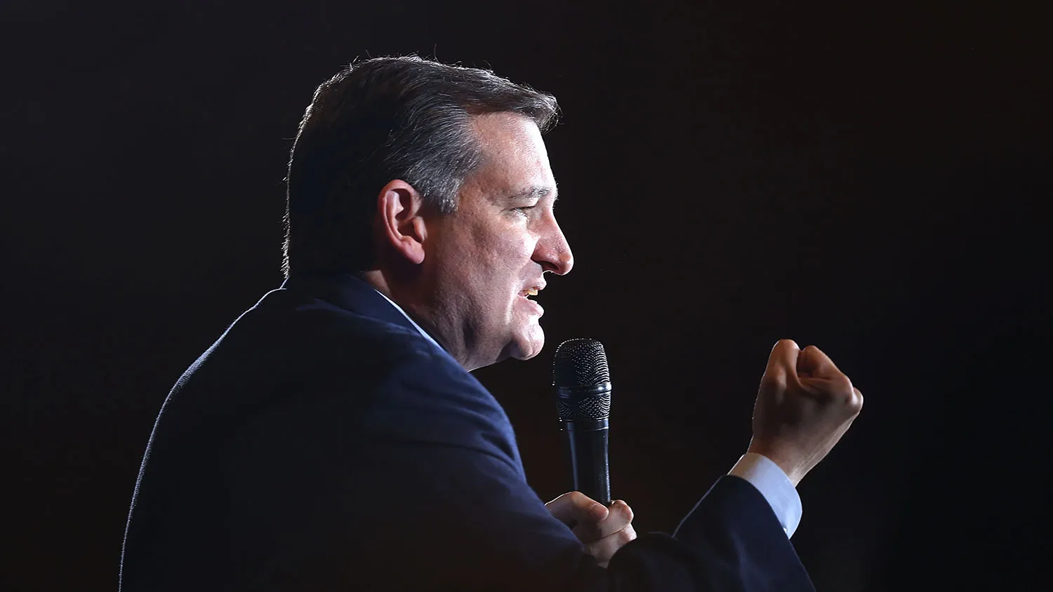 Senator Ted Cruz speaks on April 28, 2016, in South Bend, Indiana.
