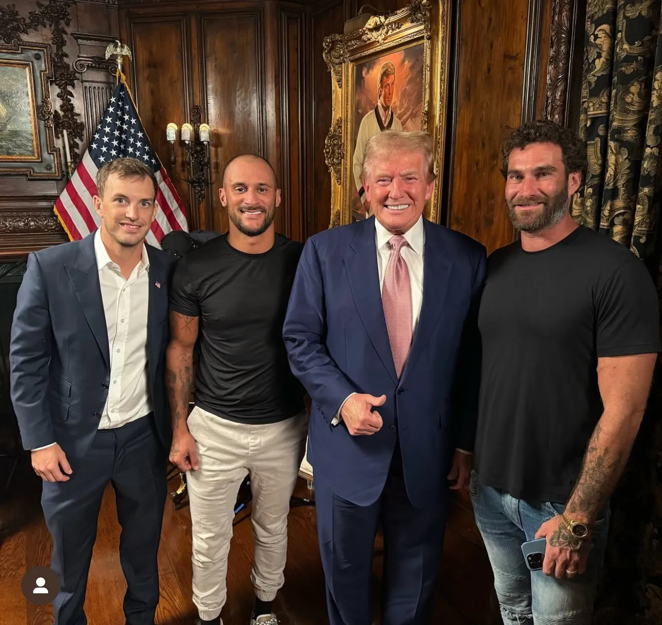 Trump Crypto Venture Has Talked to Binance About Doing Business - Bloomberg