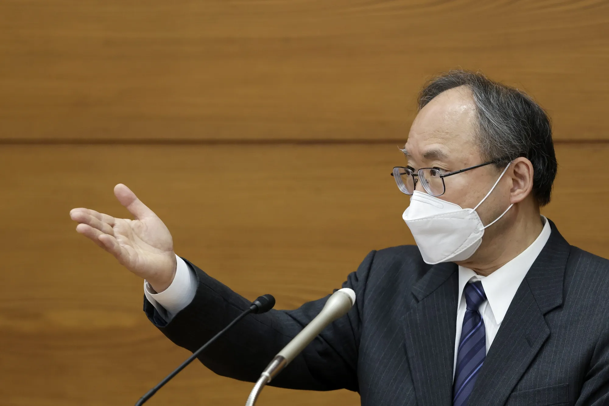 Asahi Noguchi at BOJ's headquarters on April 1.