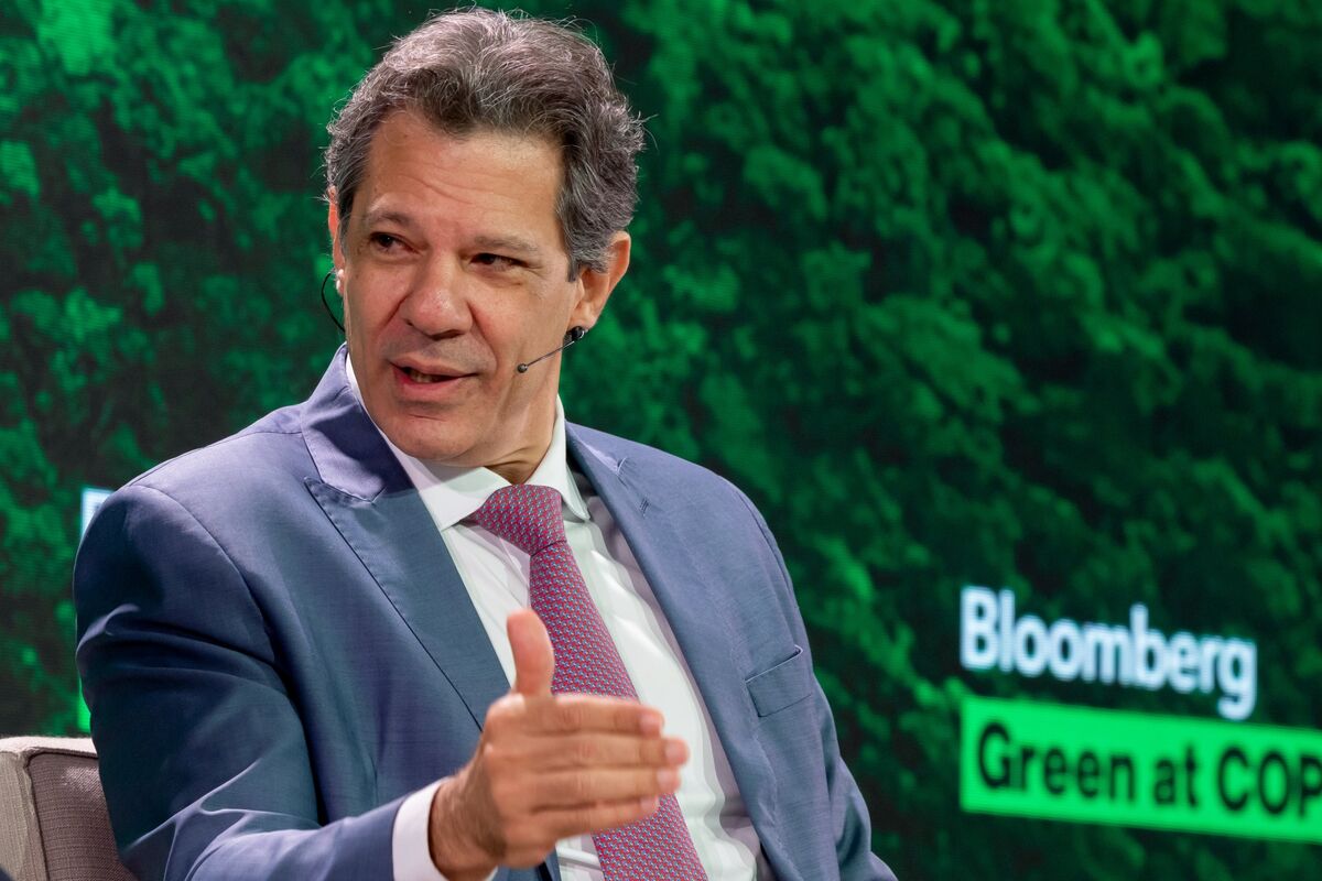 Brazil’s Haddad Pitches Ministry Ally for Open Central Bank Seat.
