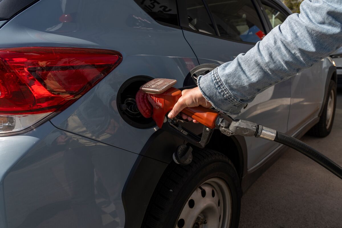 bloomberg.com - Brian Platt - Carney Suspends Gas Tax as Iran War Drives Up Energy Costs