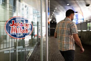 Jersey Mike’s, Backers Seek Up To $1.09 Billion In US IPO
