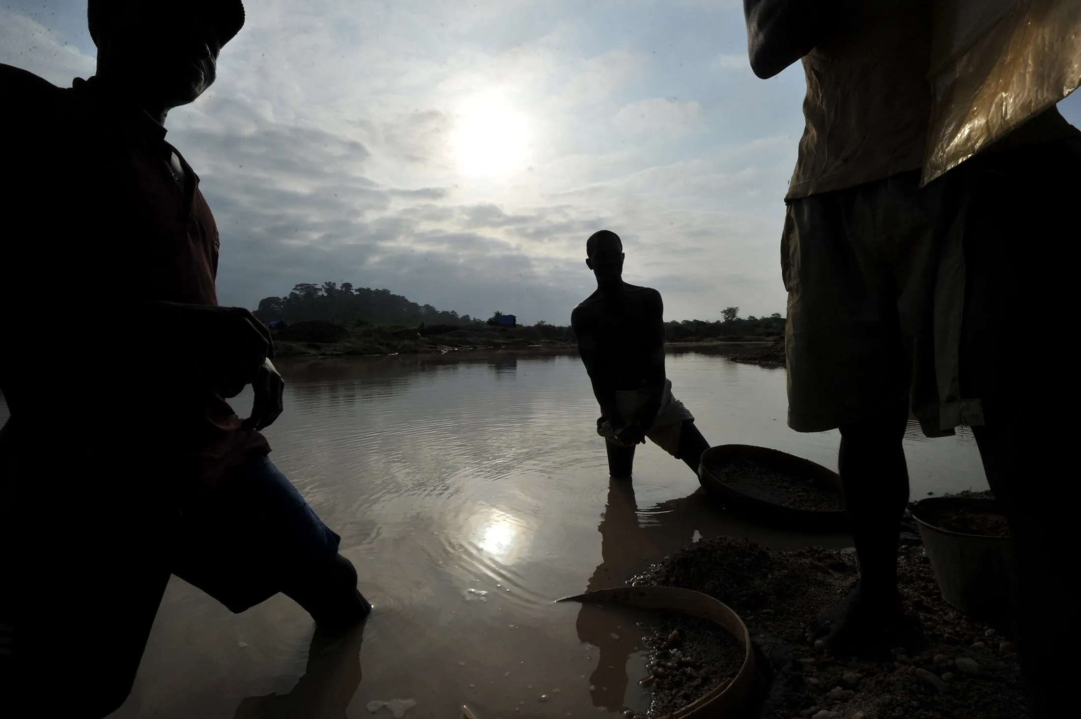 De Beers Has a Clean-Up Plan for Blood Diamonds - Bloomberg