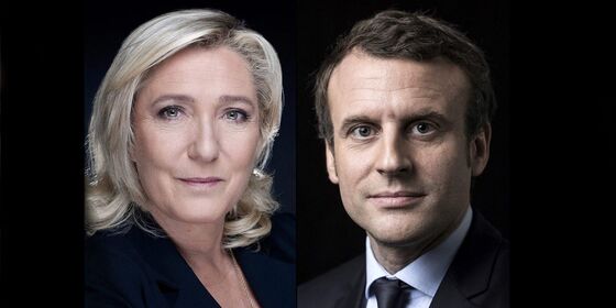 Macron Zeroes In on Le Pen’s Putin Link as Campaign Steps Up