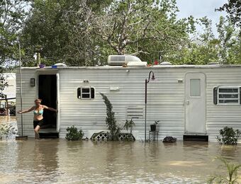 relates to Houston braces for flooding to worsen in wake of storms