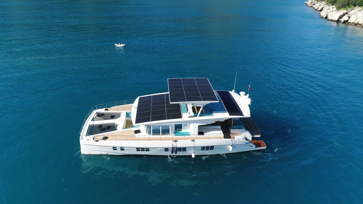 Miami International Boat Show Superyacht Luxury Goes Green Bloomberg