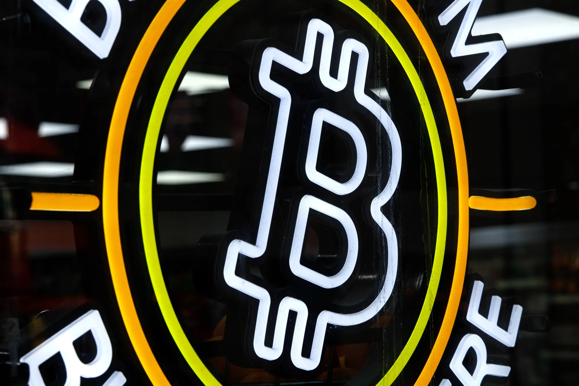 Bitcoin Flirts With Longest Winning Streak in Nearly a Decade - Bloomberg