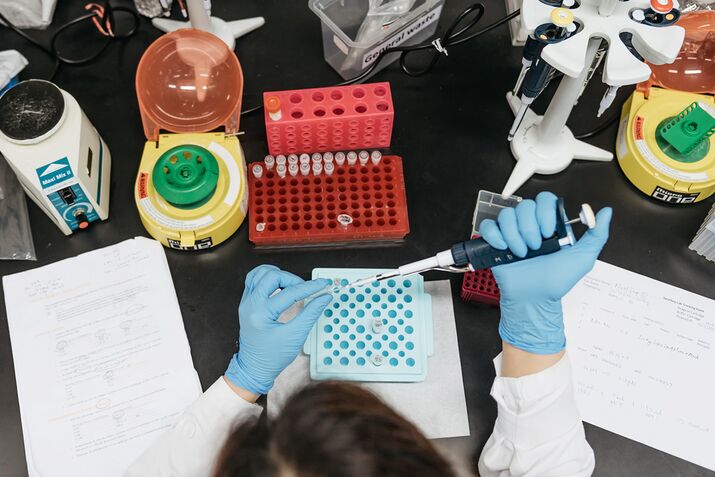 biotech lab technician