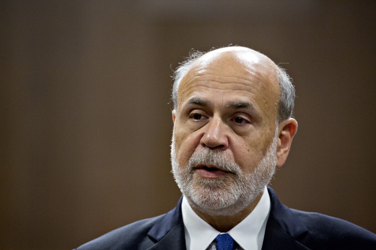 Bernanke Says Fed Can Sidestep Big Recession in Inflation Fight