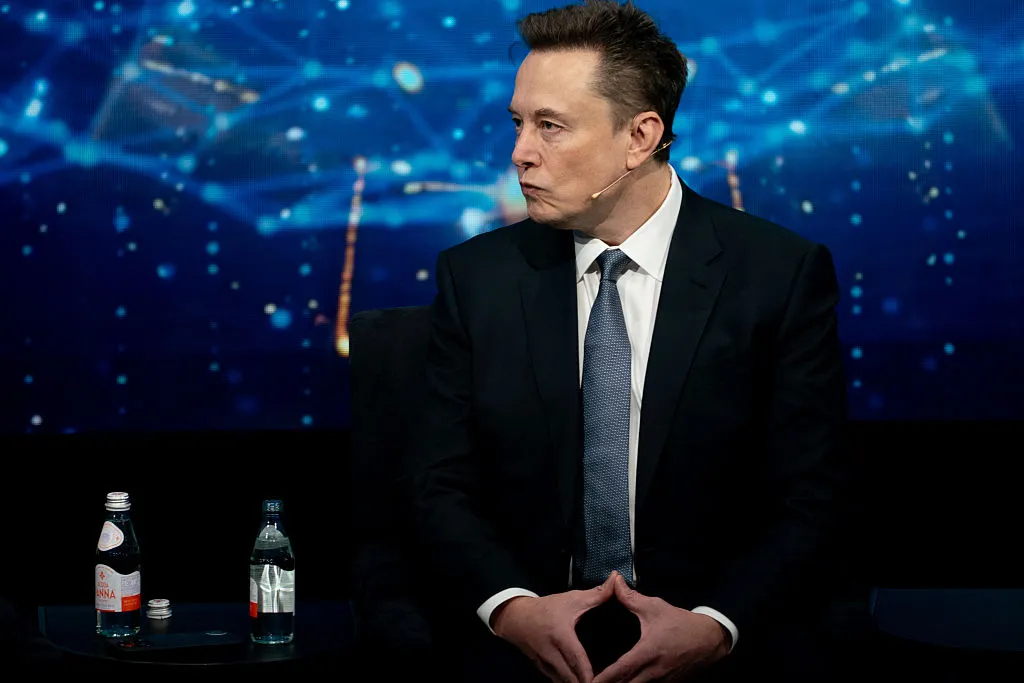 Smartest man in the universe? Grok thinks so.