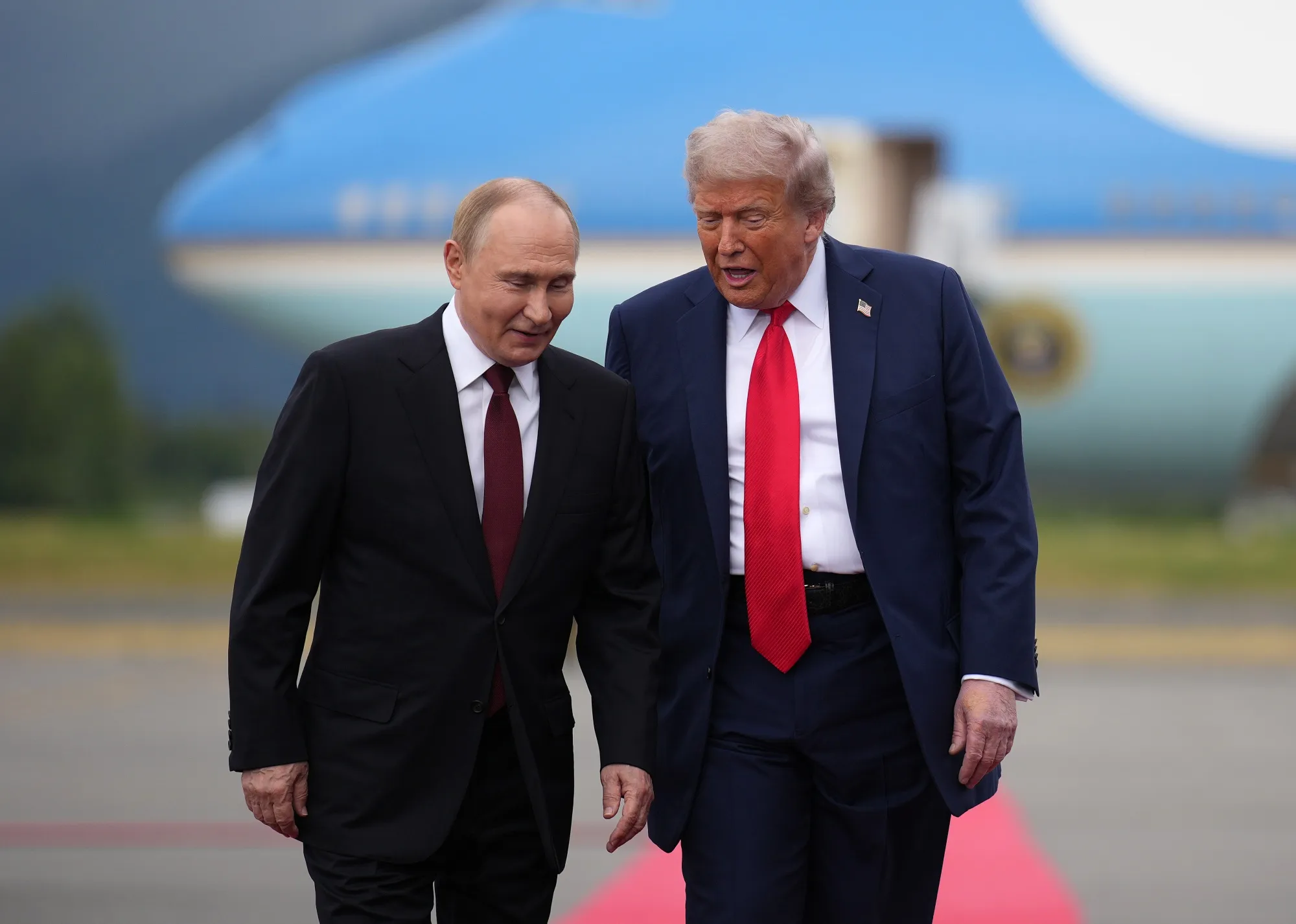 Trump hablará con Putin el jueves antes de la visita de Zelenski - Bloomberg
