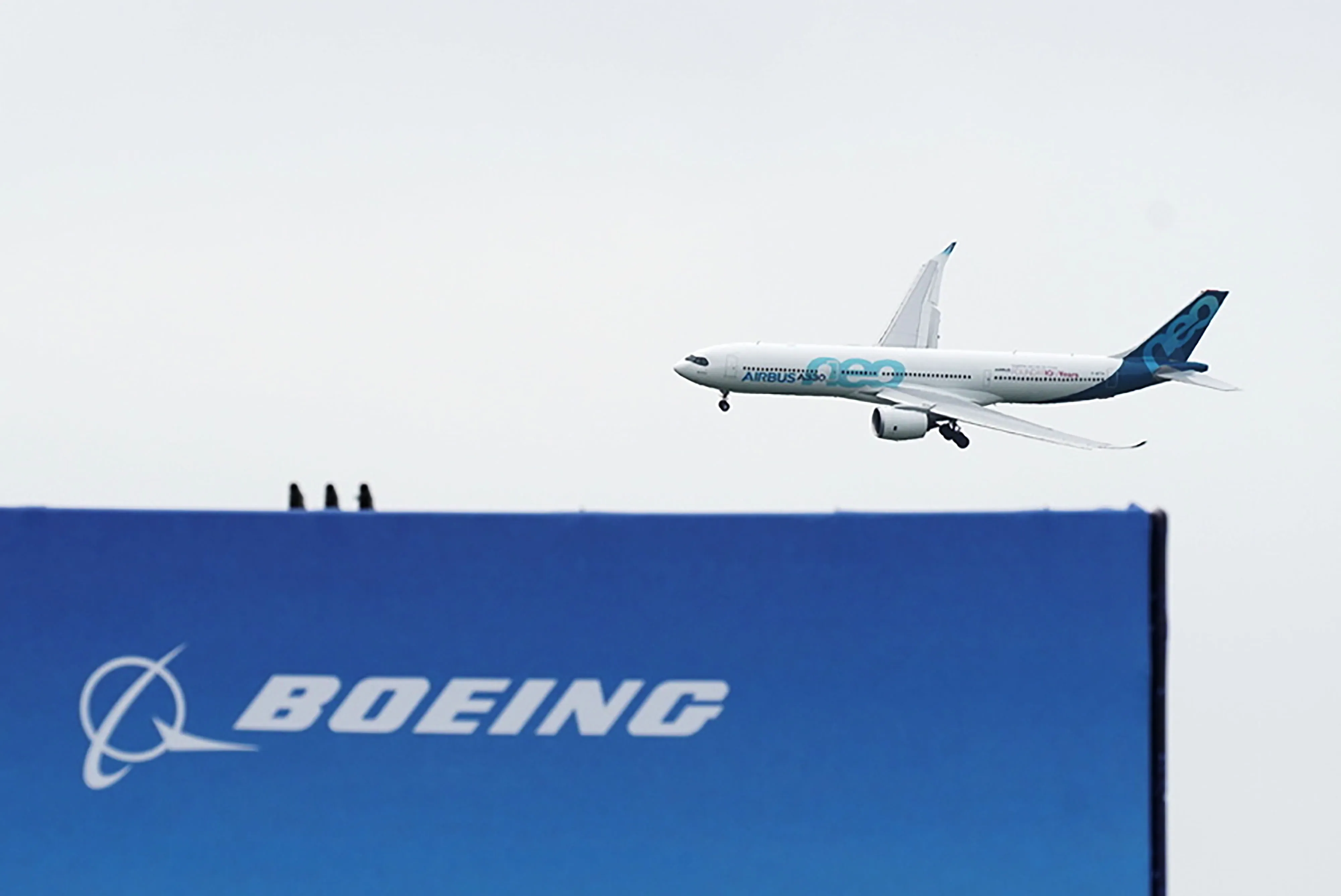 Boeing is still part of a&nbsp;duopoly, but Airbus is gaining the upper hand.
