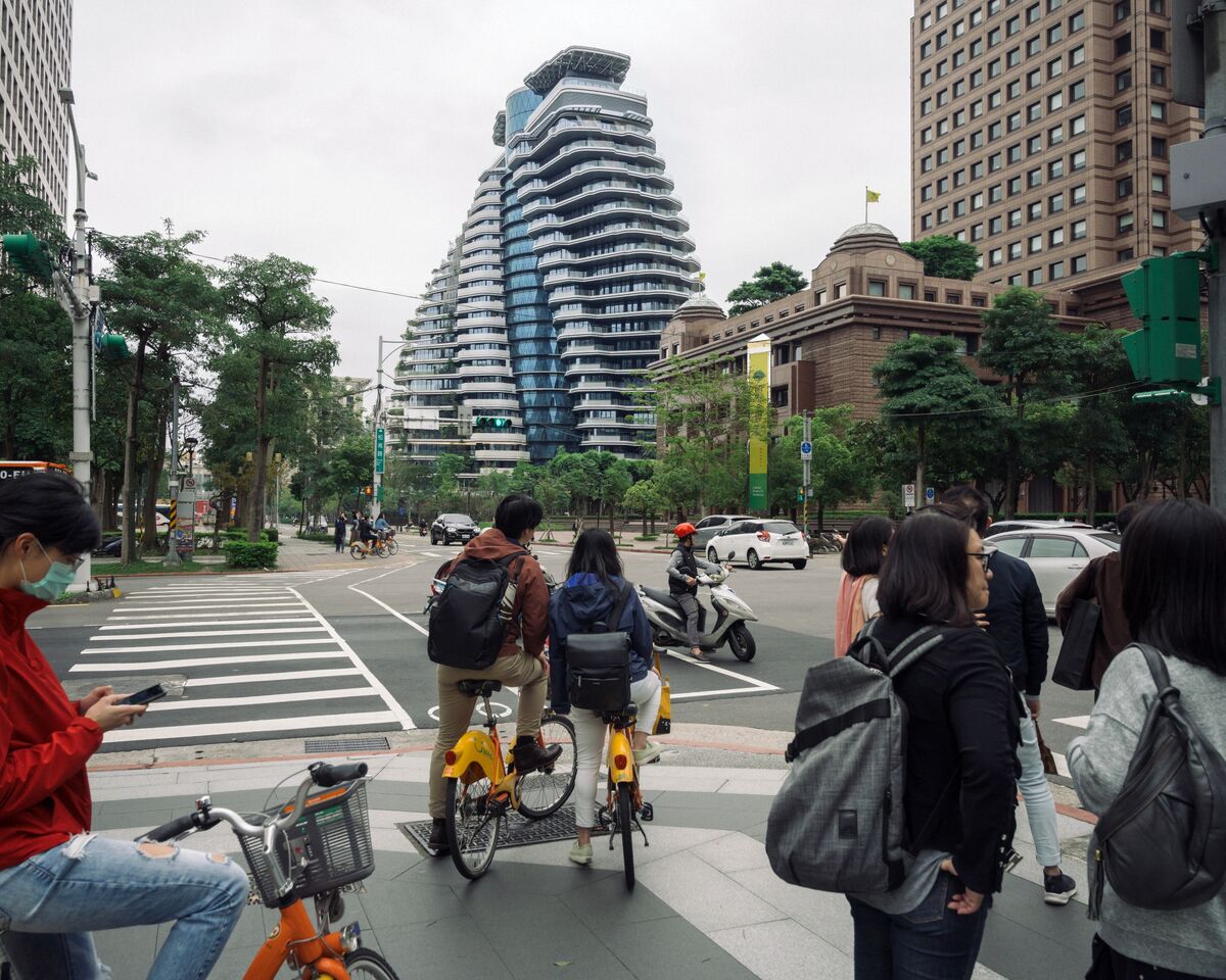 Taipei, Taiwan Is Asia's Stealthy Rich City - Bloomberg