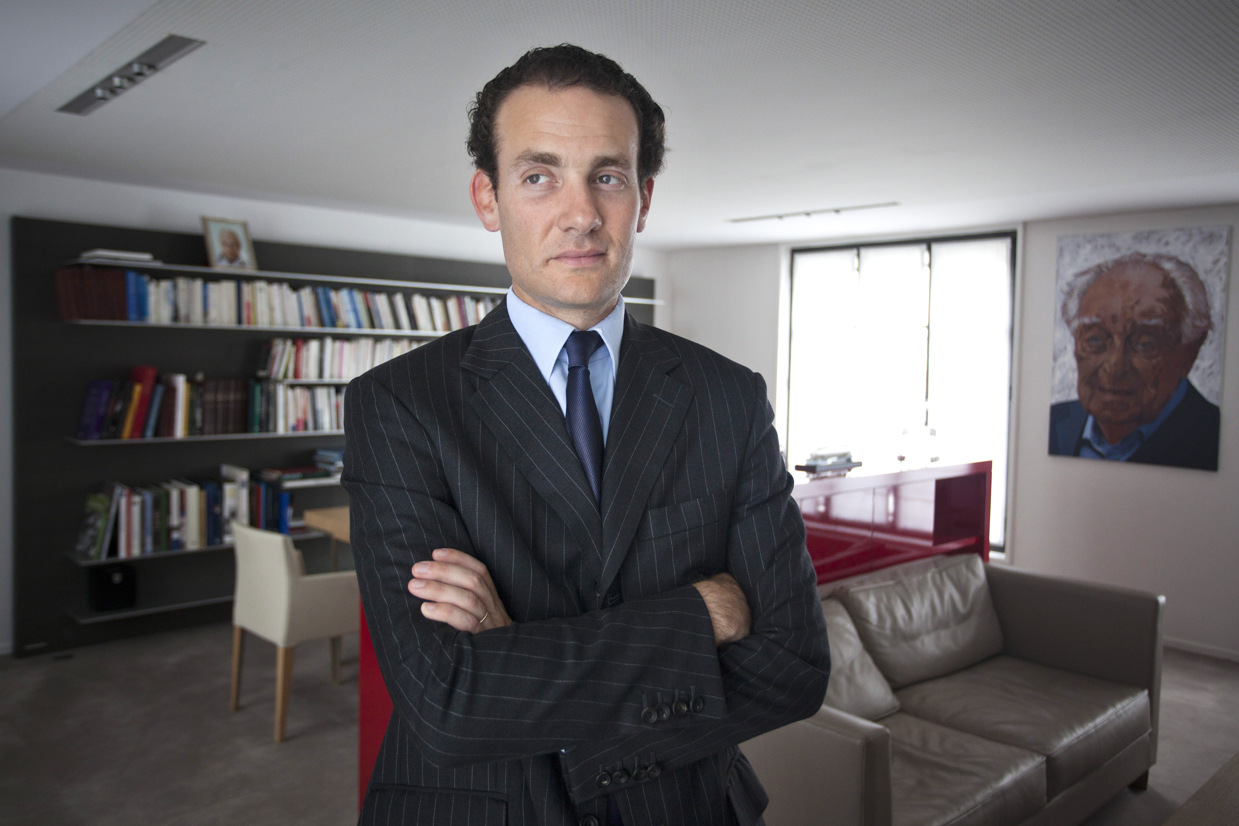 ロスチャイルドの後継者アレクサンドル氏、金融帝国結束へ Bloomberg