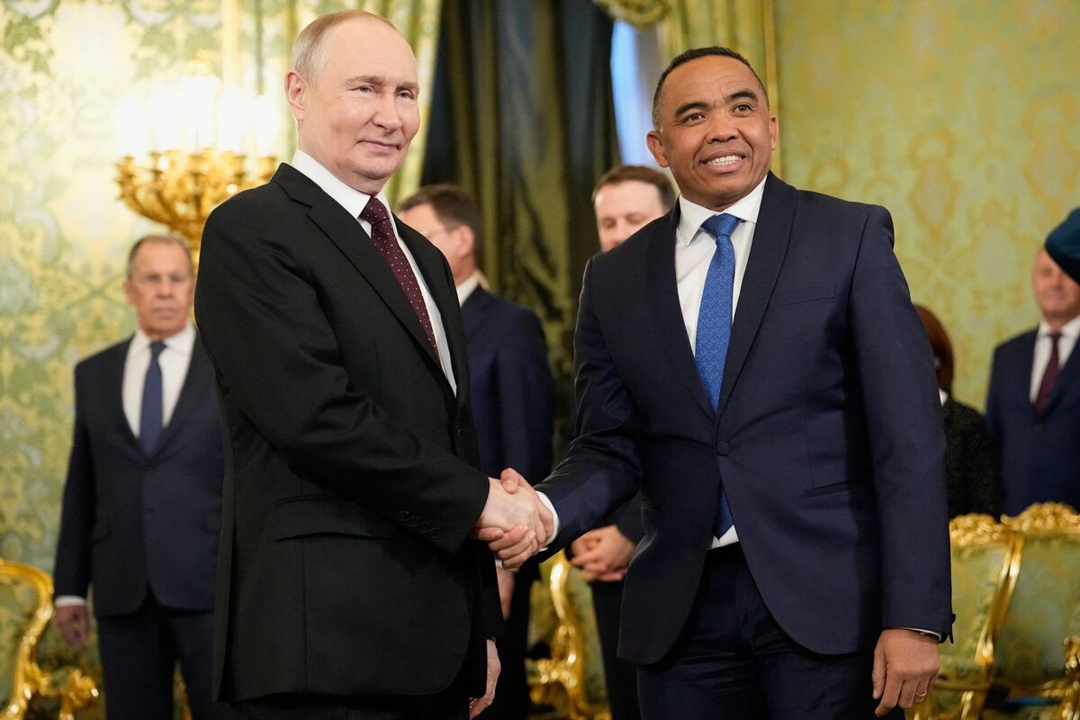 Russia Sends Additional Military Equipment to Madagascar
