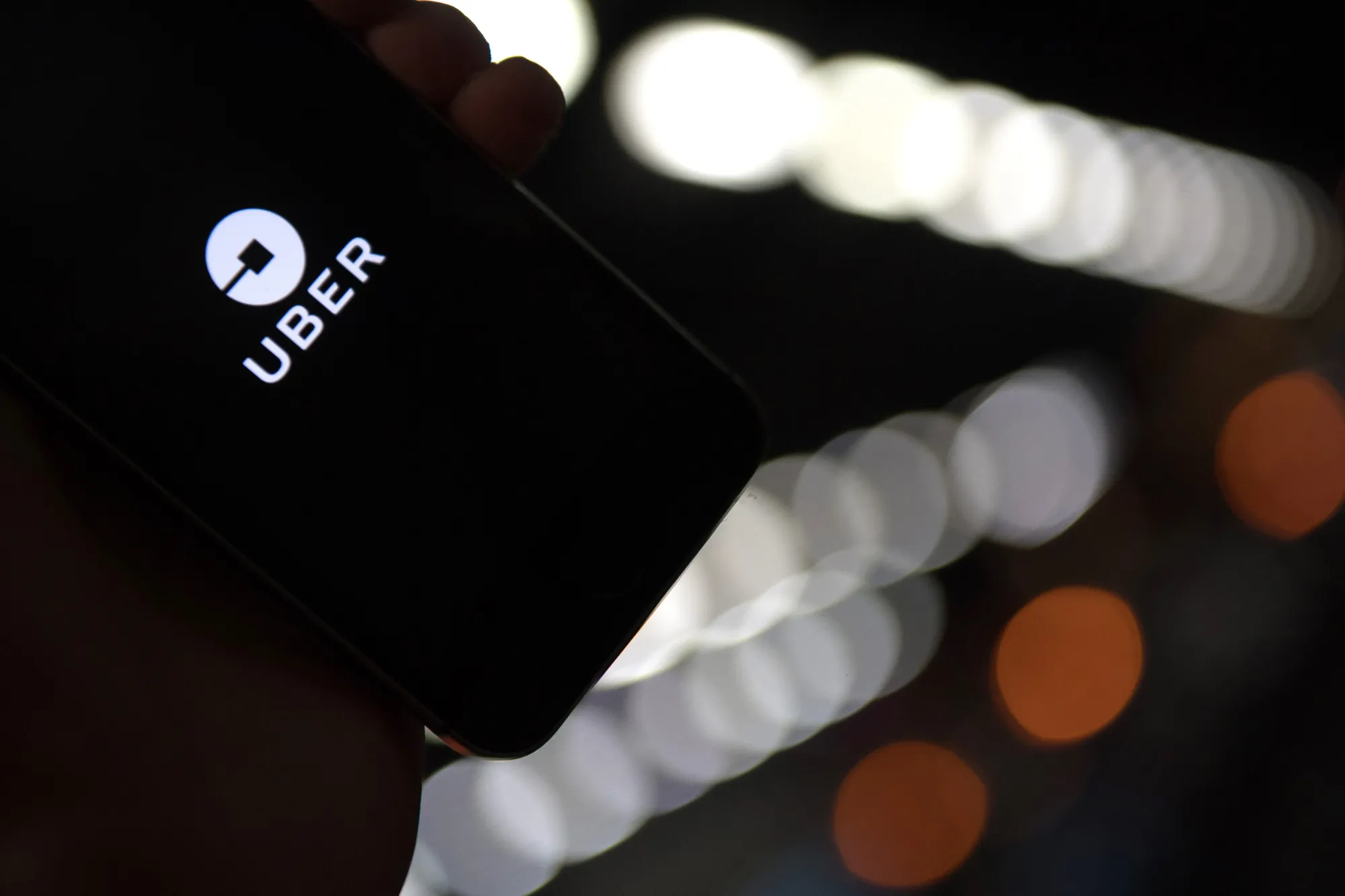 Uber's European Rival Taxify Wins Unicorn Status Raising Funds