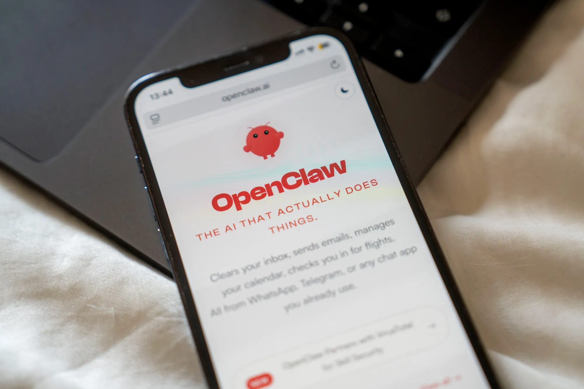 China’s biggest AI players are competing to offer OpenClaw services.