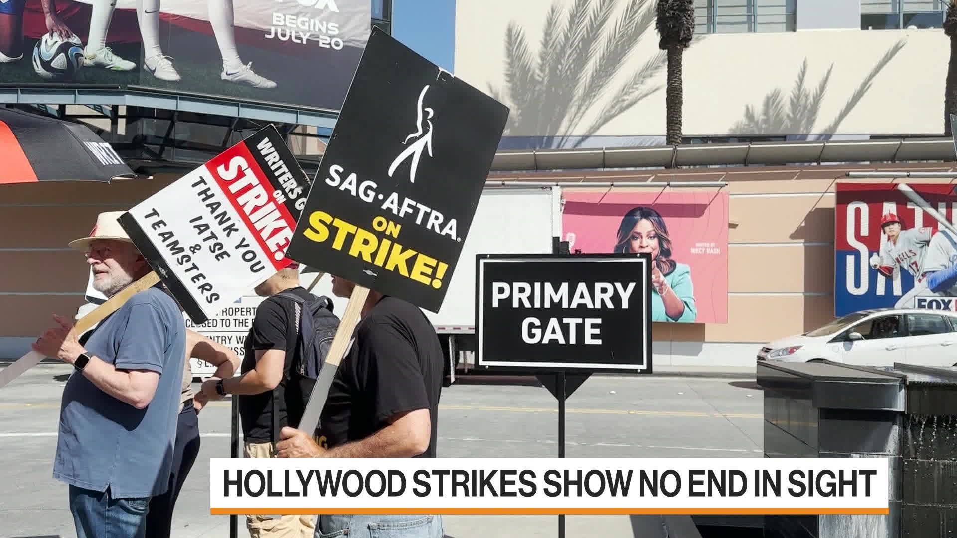 Hollywood Studios Offer Writers a New Deal With Push From Netflix to End  Strike - Bloomberg