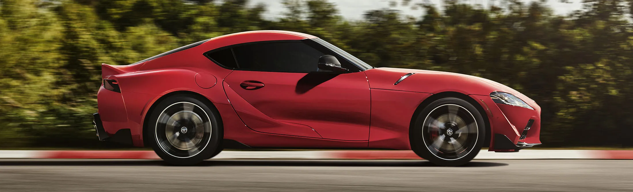 Toyota Supra Review: A Japanese Icon Returns, Growling in German - Bloomberg