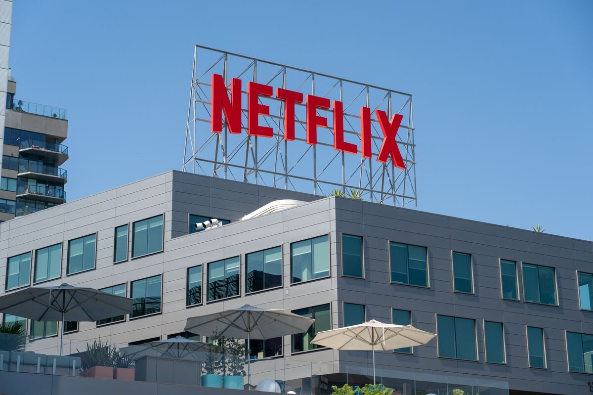 Netflix to Buy Warner Bros. in Historic $72 Billion Deal