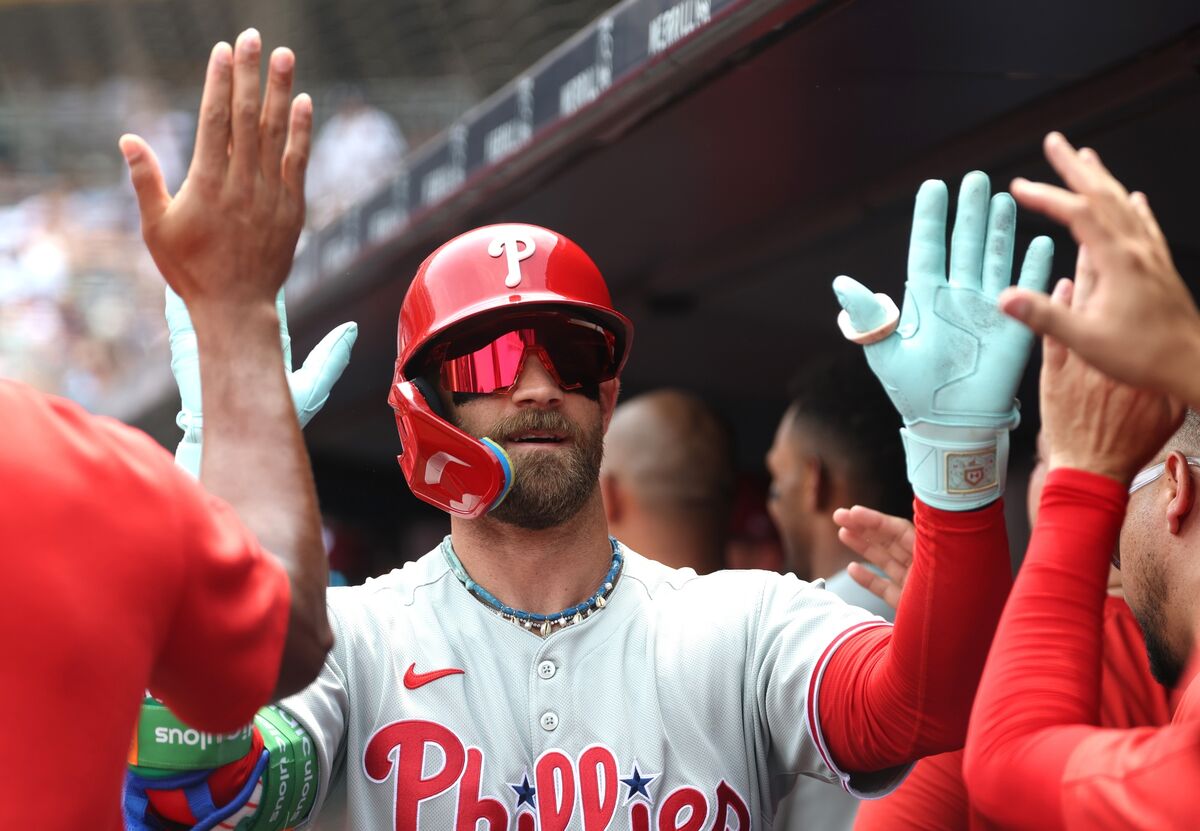 Bryce Harper and His Nine Figures Can’t Front MLB’s Pay Fight