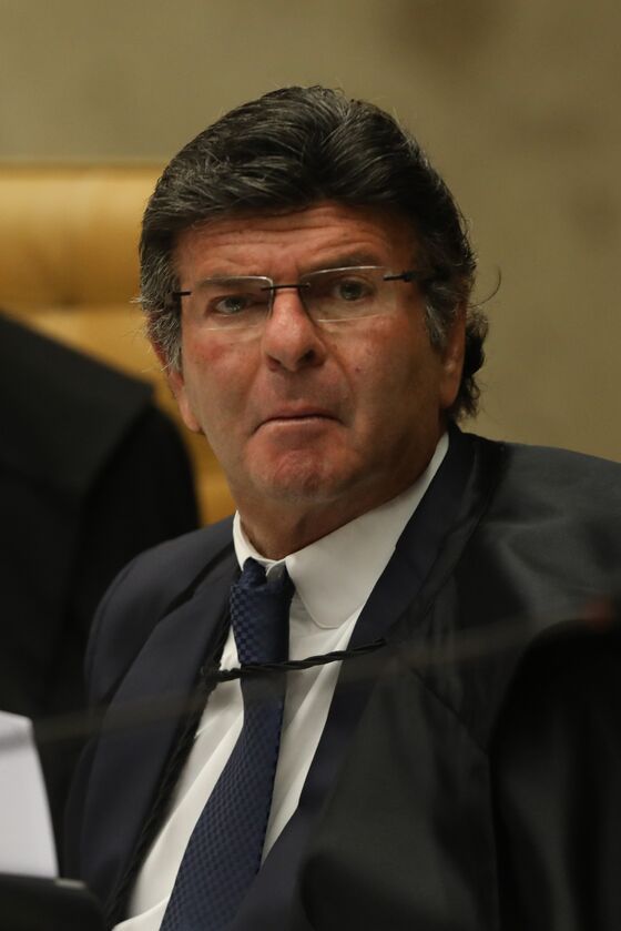 Brazil Political Crisis Grows as Bolsonaro, Top Court Bicker