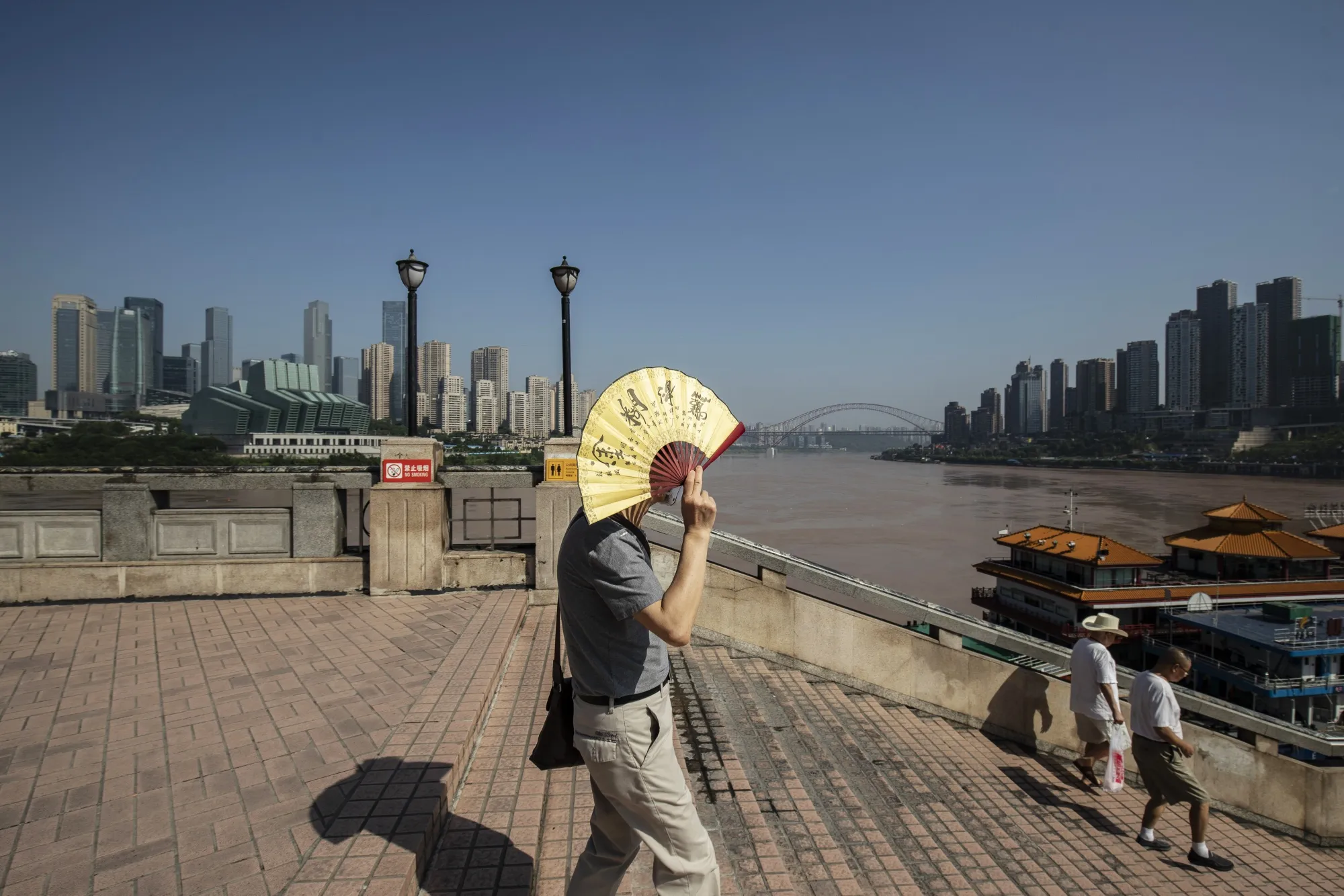 After 500 Years Trying to Tame Fatal Floods, China Tries a New Way