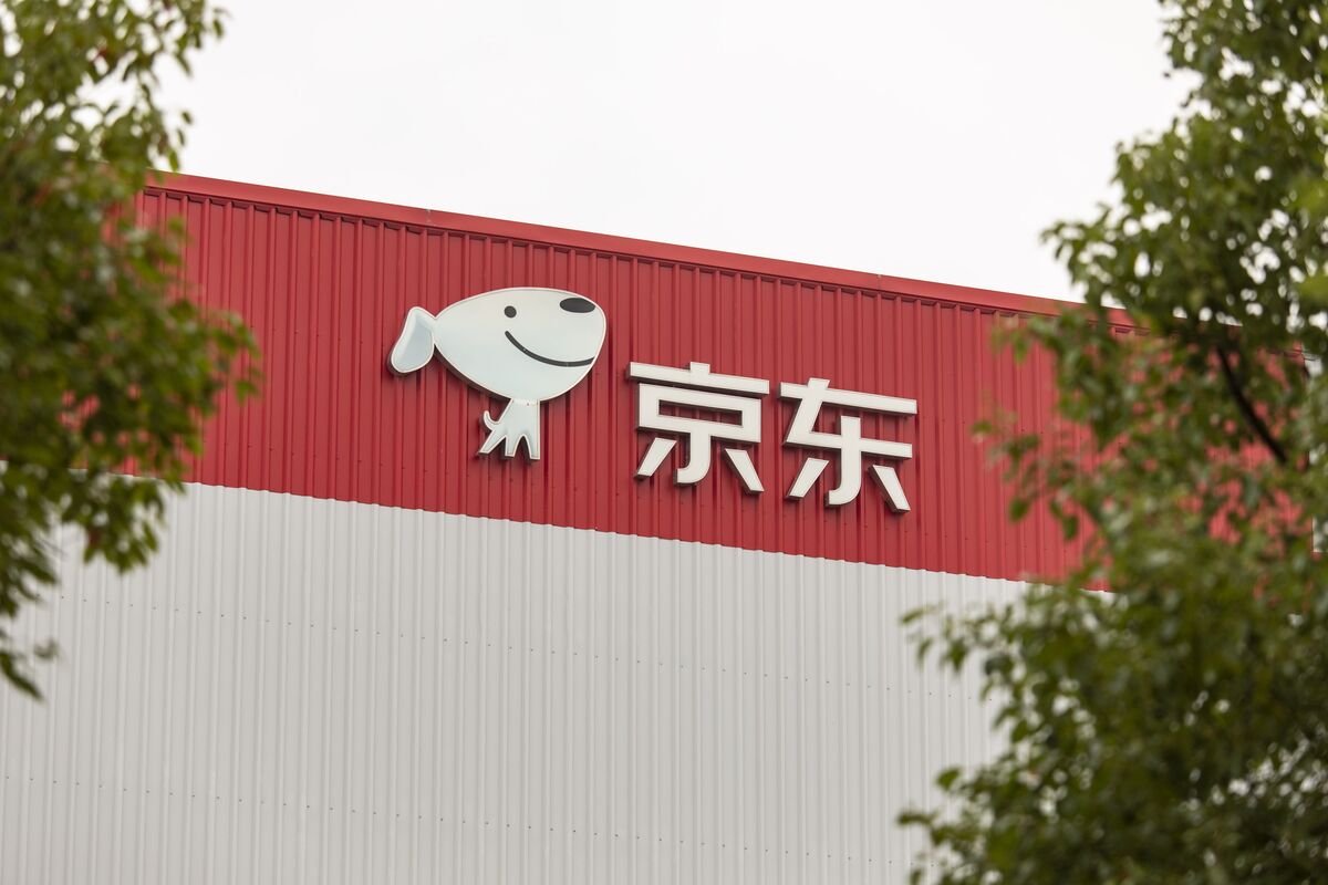 JD.com’s Revenue Beats Estimates After Discounts Drive Sales