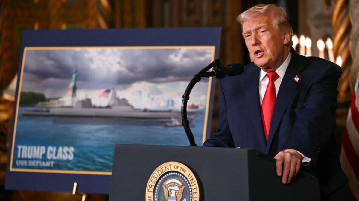Trump Announces Plan to Build New Navy Battleships