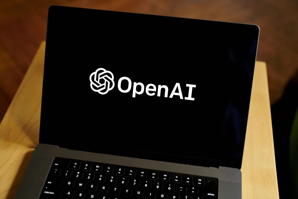 OpenAI, Broadcom Sign 10-Gigawatt Pact for Chips, Networking