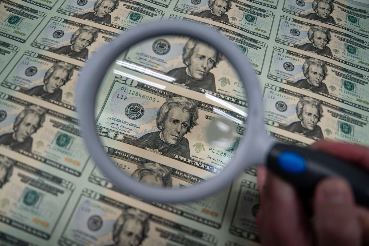 ⚫️ BLOOMBERG: "Prospettive di un Futuro Multicurrency: Analisi di Saleha Mohsin"