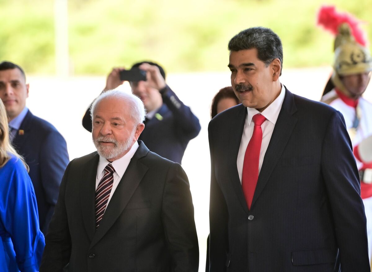 
                            Lula Spoke to Maduro About US-Venezuela Tensions, Globo Reports