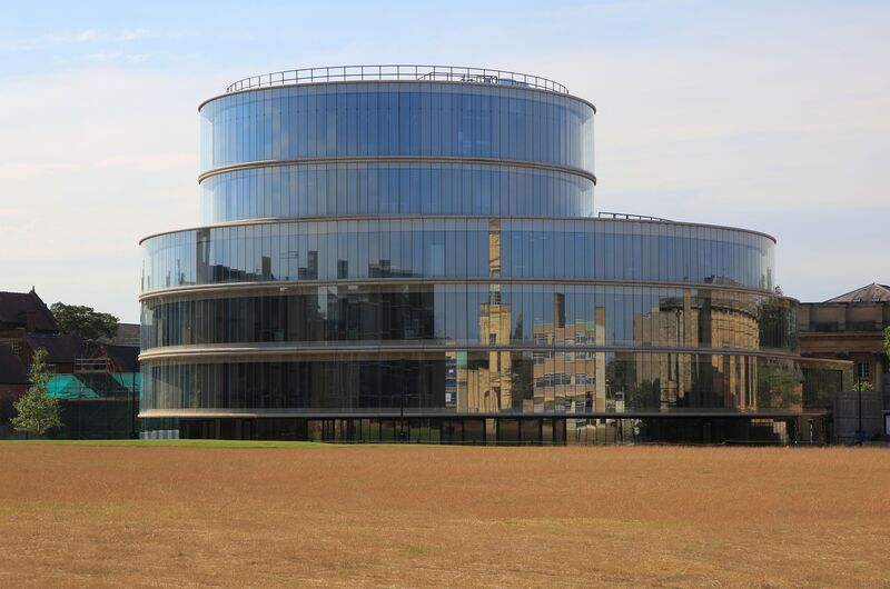 Blavatnik School of government building, University of Oxford, England, UK architects Herzog and de Meuron 2015