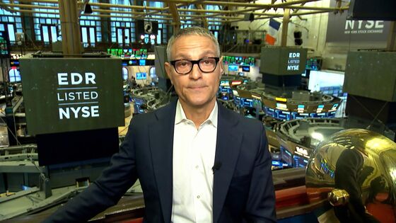 Ari Emanuel’s Endeavor Rises in Debut After $511 Million IPO