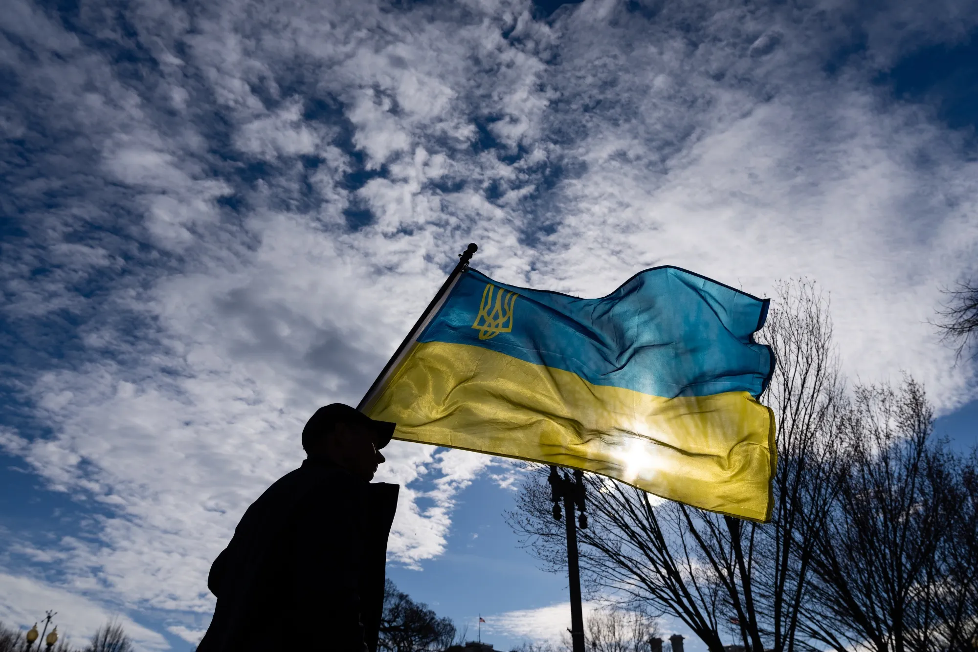 Profit Versus Philanthropy Weighs on Ukraine Crypto Donations - Bloomberg