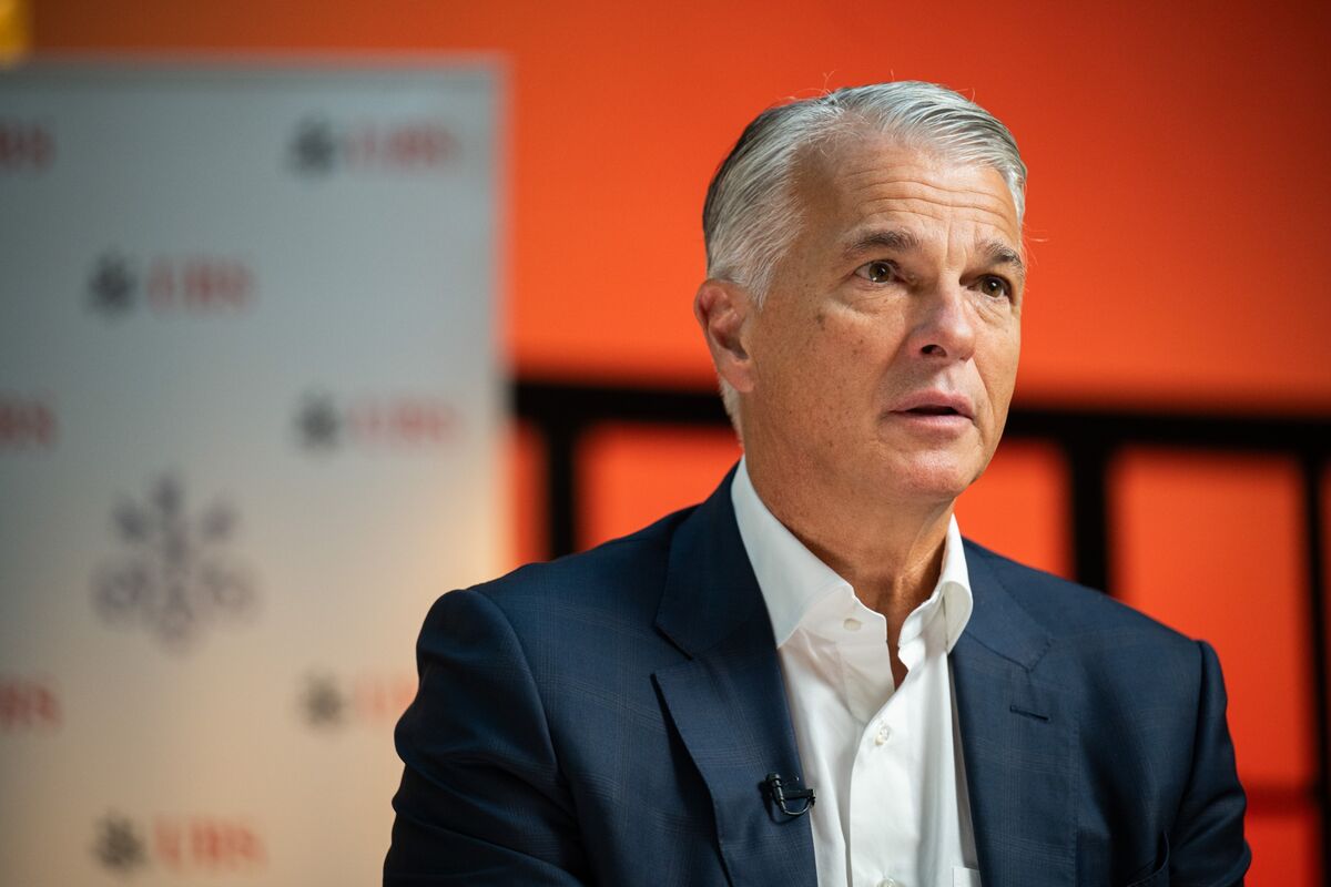 Ermotti Says UBS Won’t Shrink in Response to Swiss Capital Rules