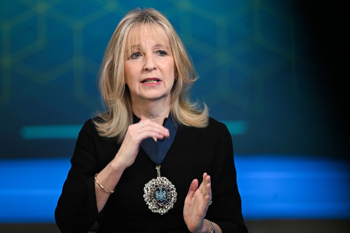 bloomberg.com - Leonard Kehnscherper - UK Should Go for Bolder Revamp of Finance Rules, Lady Mayor Says