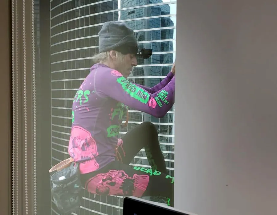 ’French Spiderman’ climbs Cheung Kong Center building on Aug. 16.