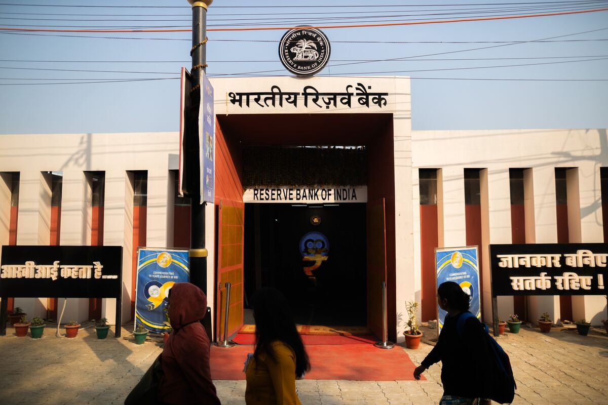 RBI Approves Record $32 Billion Transfer to Indian Government