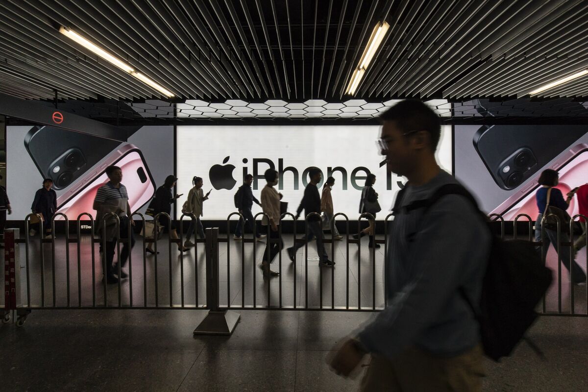 Çin Devlet Şirketleri ve Hükümeti Apple iPhone Yasağını Hızlandırıyor
