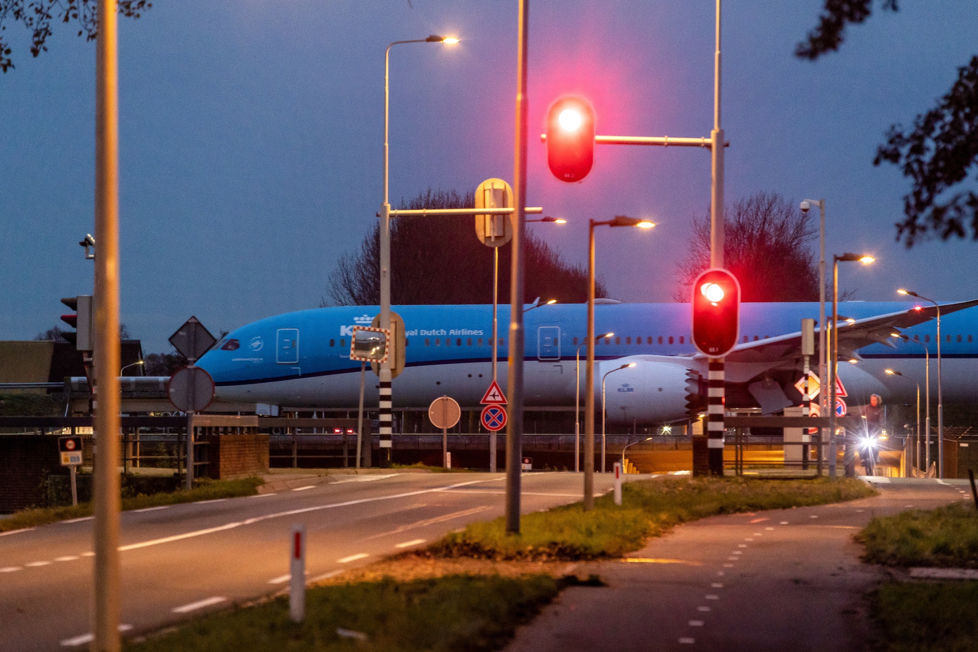 KLM Warns Routes At Risk in Row Over Schiphol Slots - Bloomberg