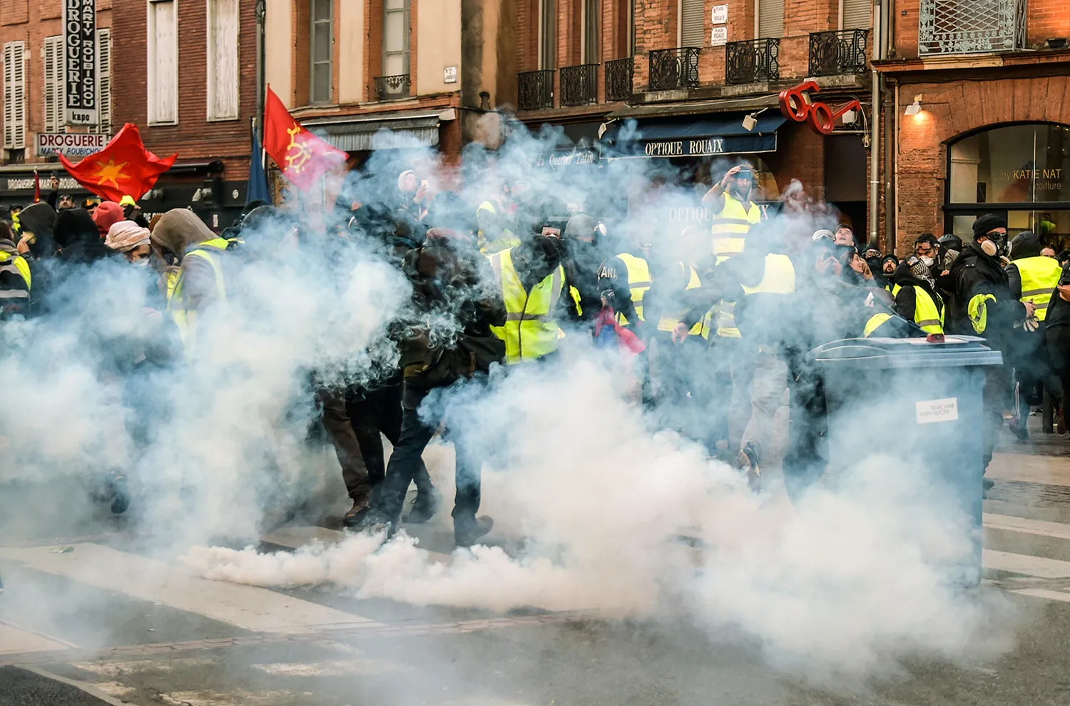 Yellow Vest protesters clash with police in Toulouse, France, on Jan. 5