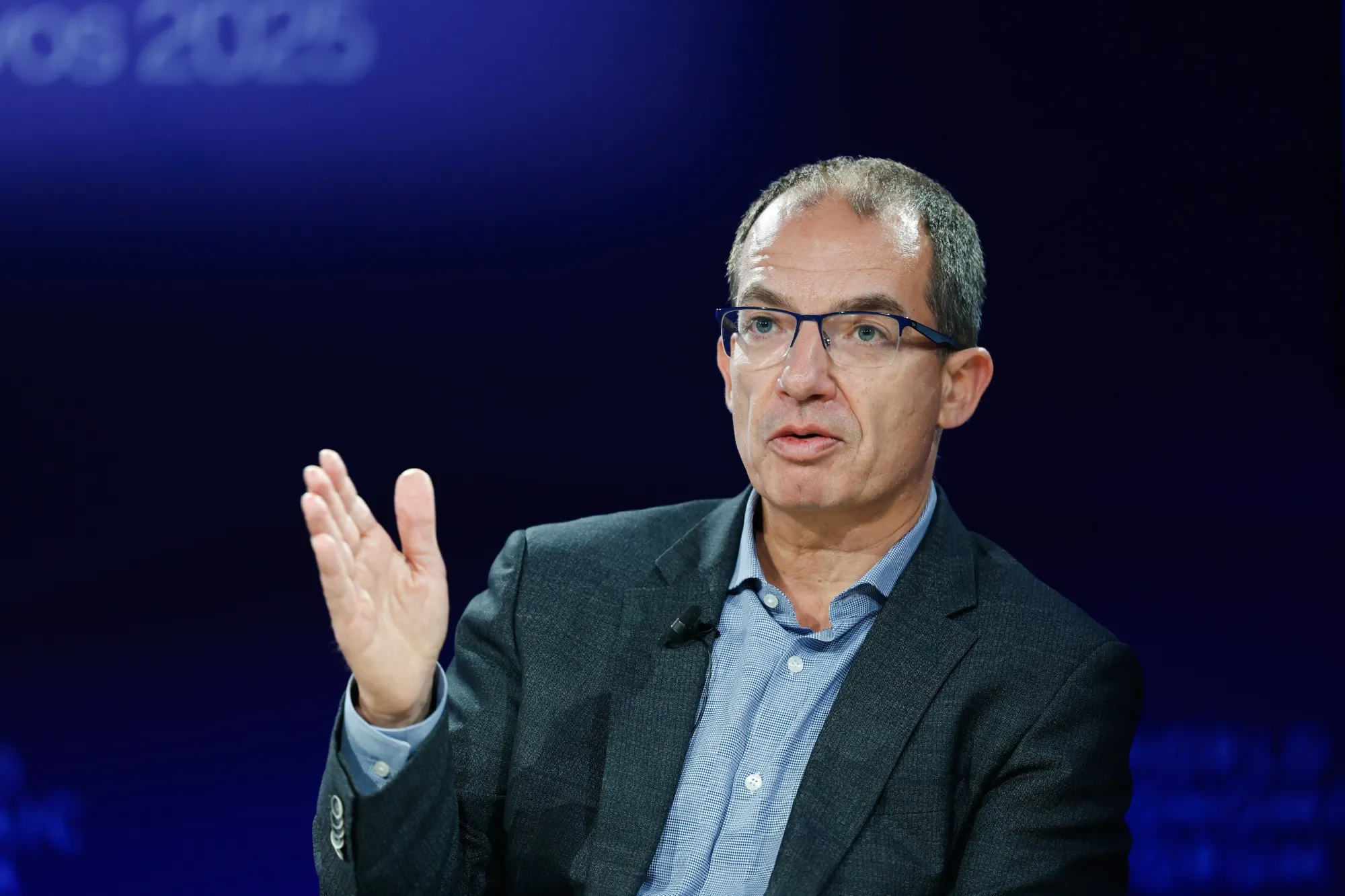 Workplace Cancer Moderna CEO Confident Cancer Vaccines Will Work Beyond Melanoma - Bloomberg