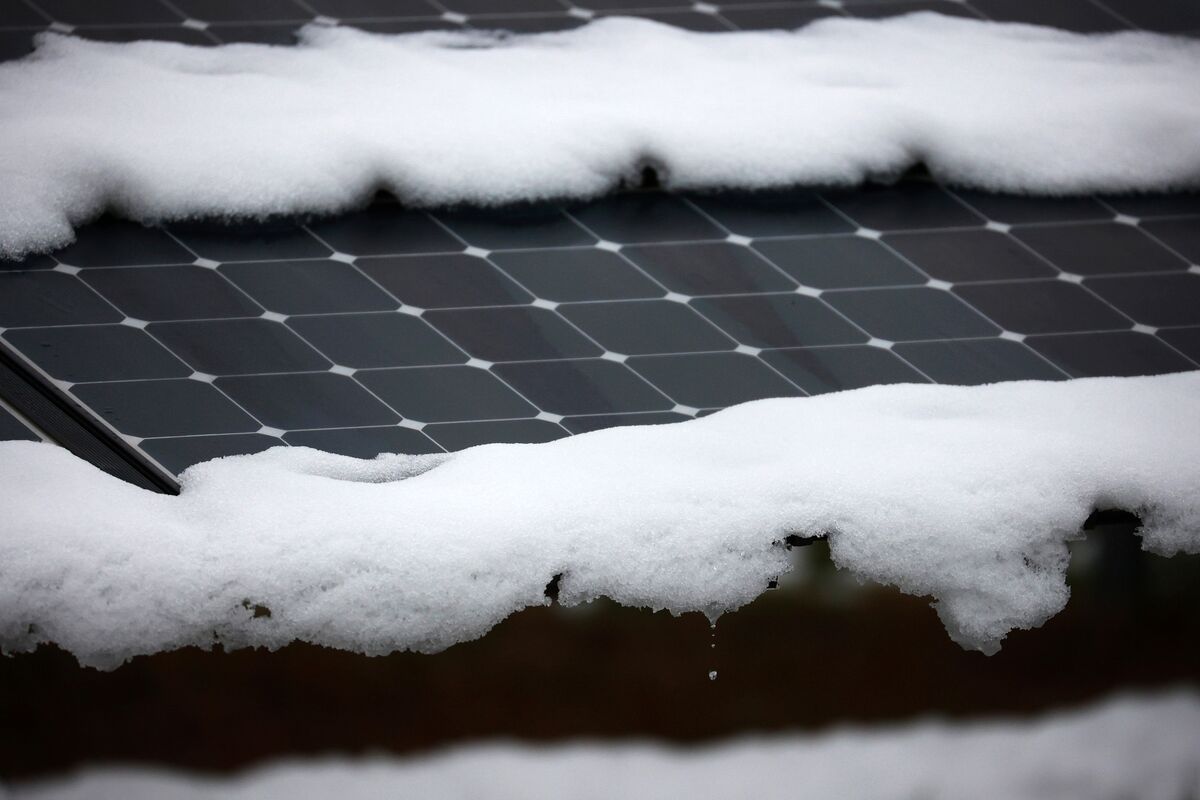 bloomberg.com - Eamon Farhat - Snow Cuts Germany's Solar Generation, Lifting Power Prices
